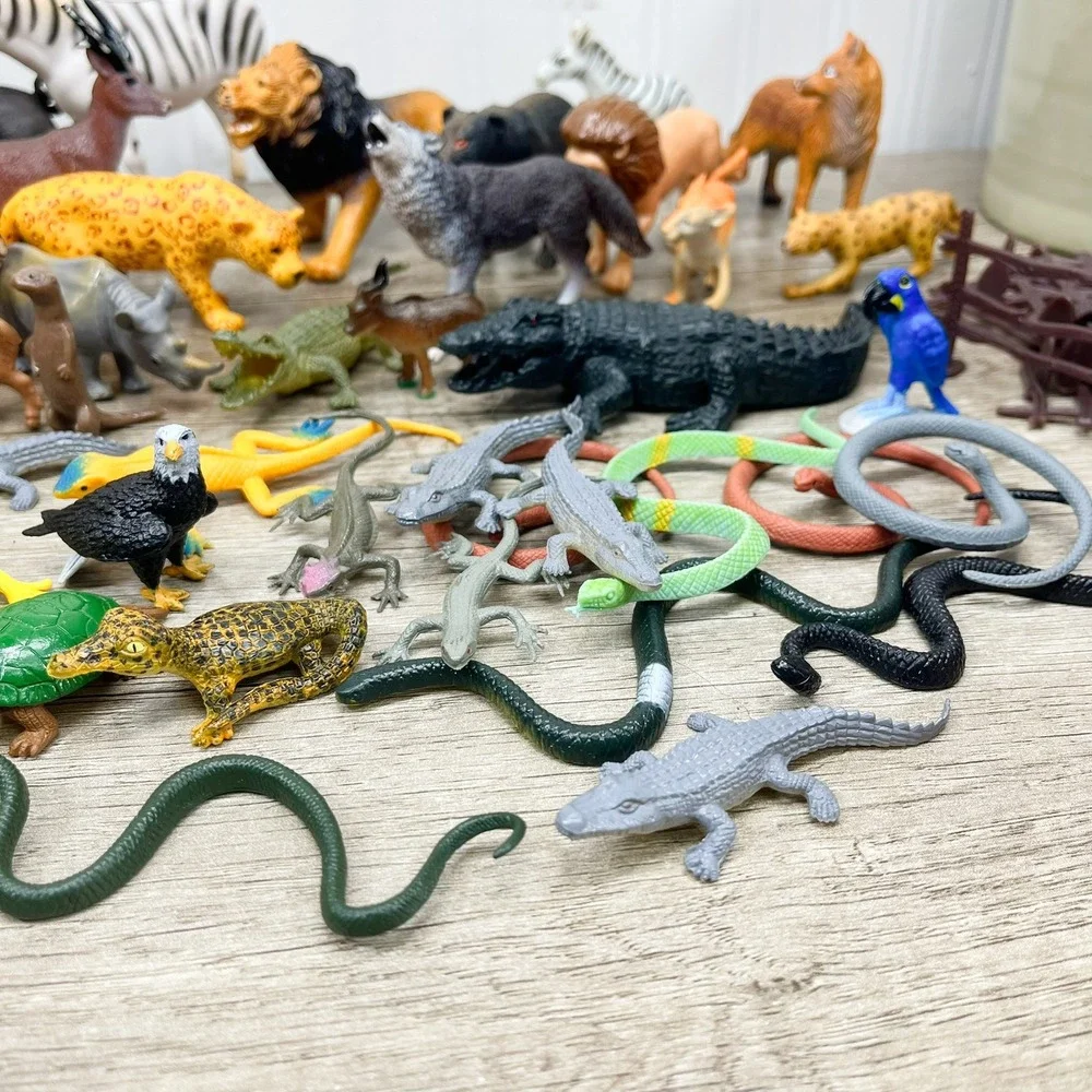 Huge Lot Assorted Plastic Animal Figurines Safari Zoo Reptiles Snakes